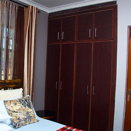 Mina Chai House Bnb อารูชา ภายนอก รูปภาพ