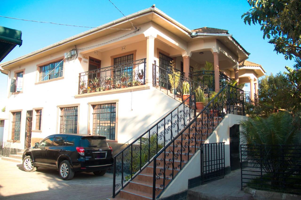 Mina Chai House Bnb อารูชา ภายนอก รูปภาพ