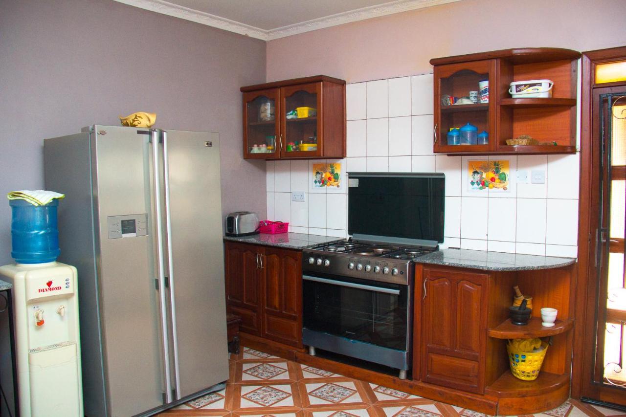 Mina Chai House Bnb อารูชา ภายนอก รูปภาพ